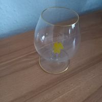 Dekoratives Cognacglas Glas mit Goldrand Figur drauf Niedersachsen - Oetzen Vorschau