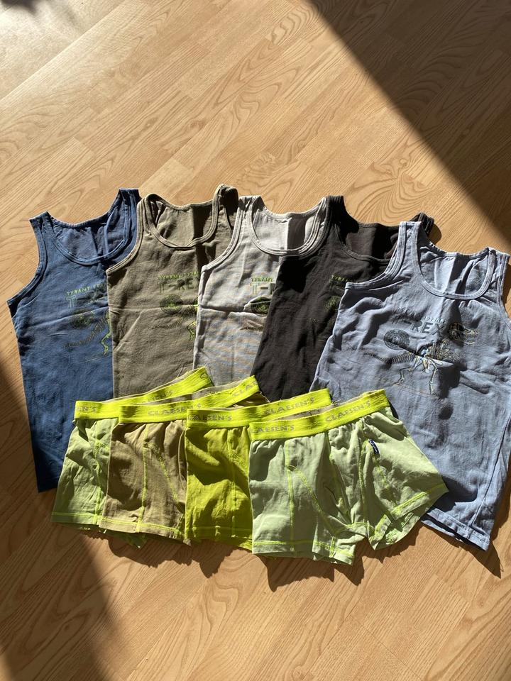 Unterwäsche Set Junge Gr. 134 5 Unterhemden und 4 Boxershorts in Jarplund-Weding