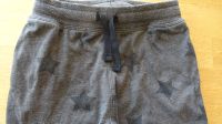 H&M 110 Sweathose Sterne Jogginghose Hose Baden-Württemberg - Sersheim Vorschau