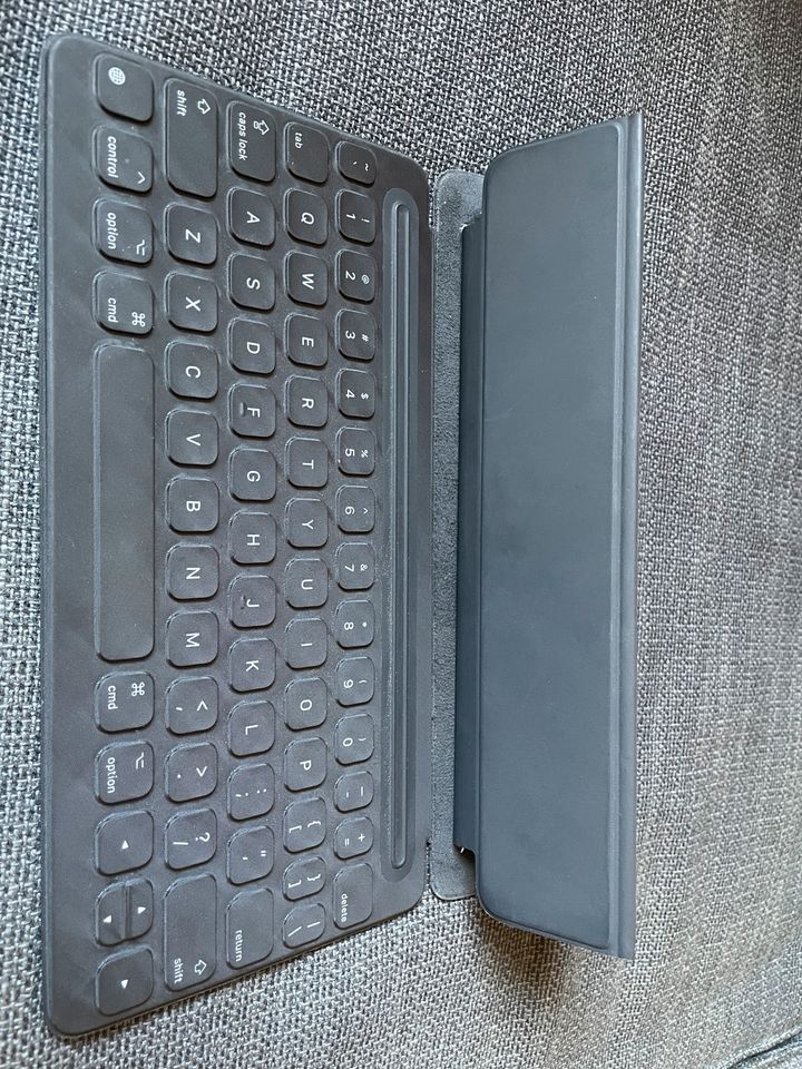 iPad Smart Keyboard 7. 8. 9. Generation, Air3, iPad Pro 10,5" OVP in Erlangen