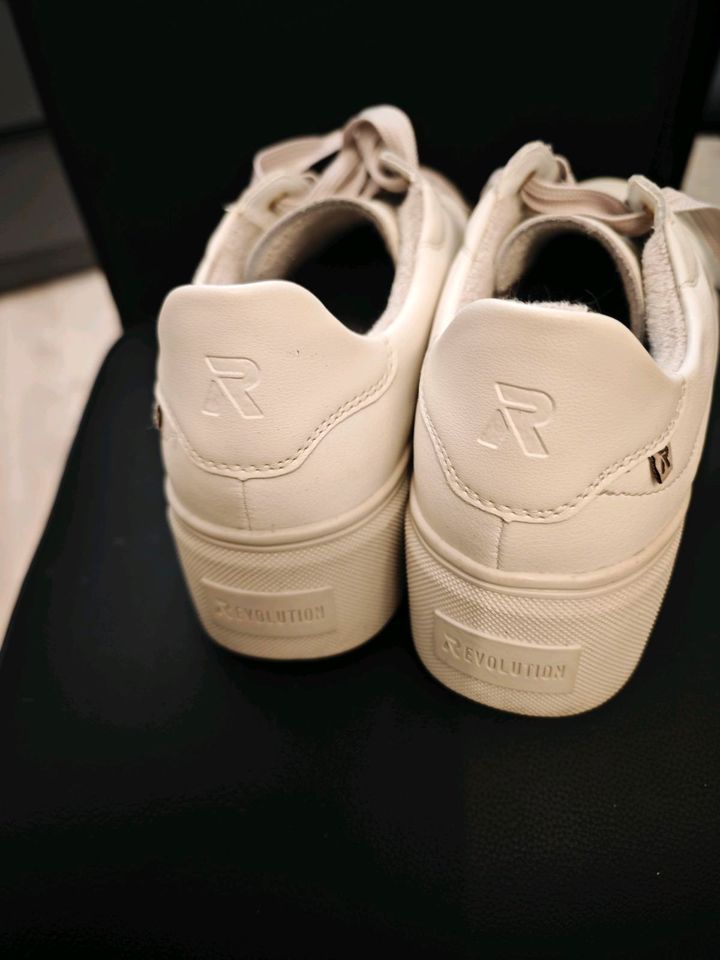 Rieker Evolution chunky Sneaker beige. 2x getragen in Reisbach