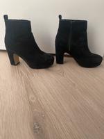 Hohe Schuhe, Absatz Plateau Stiefeletten, 36, Wildleder Optik Bielefeld - Bielefeld (Innenstadt) Vorschau