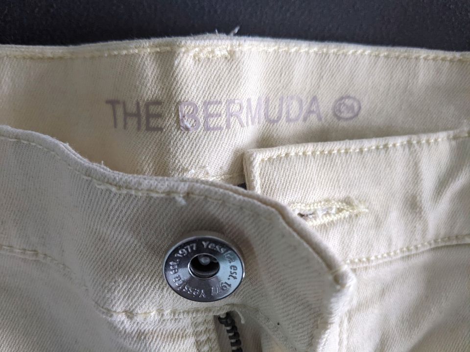 C&A Bermuda Shorts Hose gelb Gr. 38 in Kraichtal