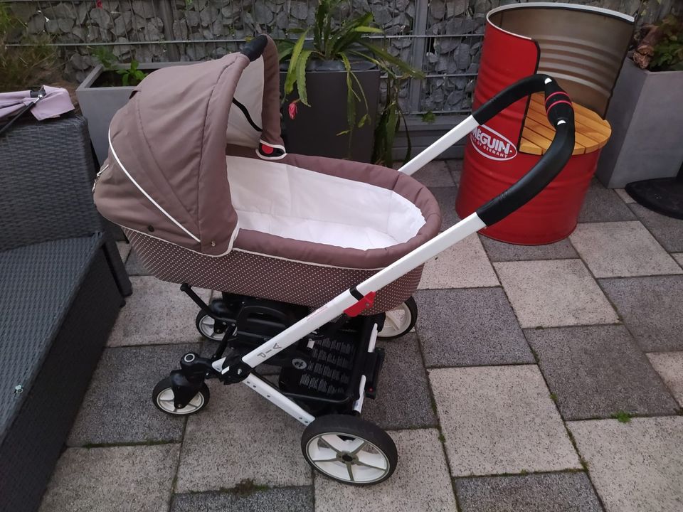 Top erhaltener Kinderwagen Fa. HARTAN "VIP XL" in Salach