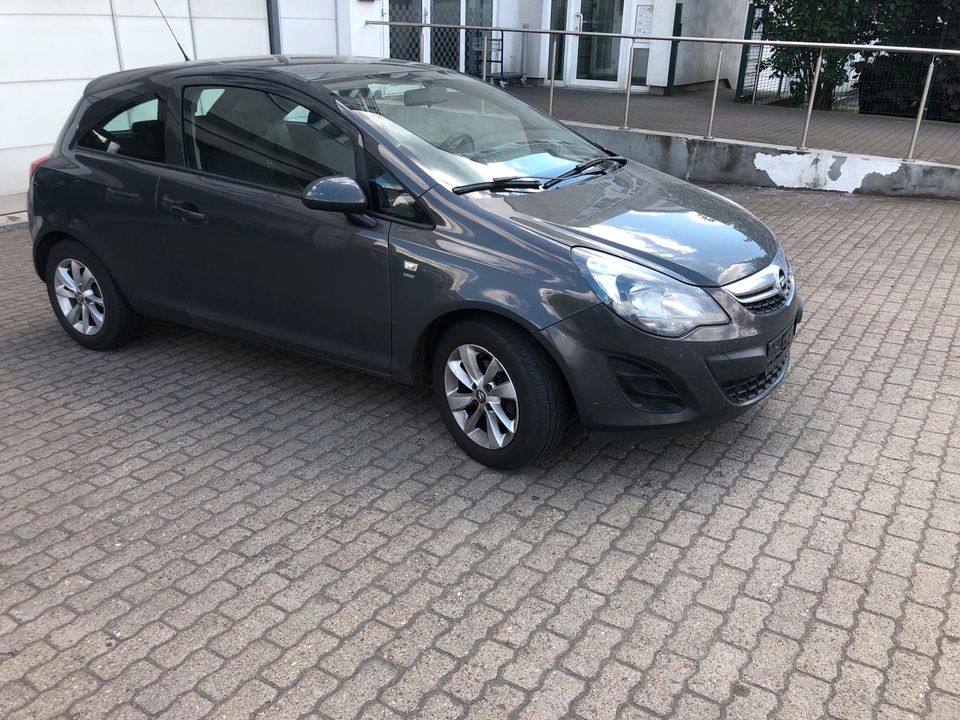 Opel Corsa D an Bastler oder Export in Norderstedt