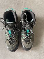 Salewa Wanderschuhe Wanderstiefel Trekking Gr. 35 Nordrhein-Westfalen - Dinslaken Vorschau