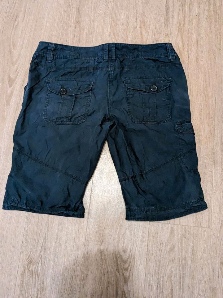 Kurze Hose in der Größe 42 von S.Oliver in Dörverden