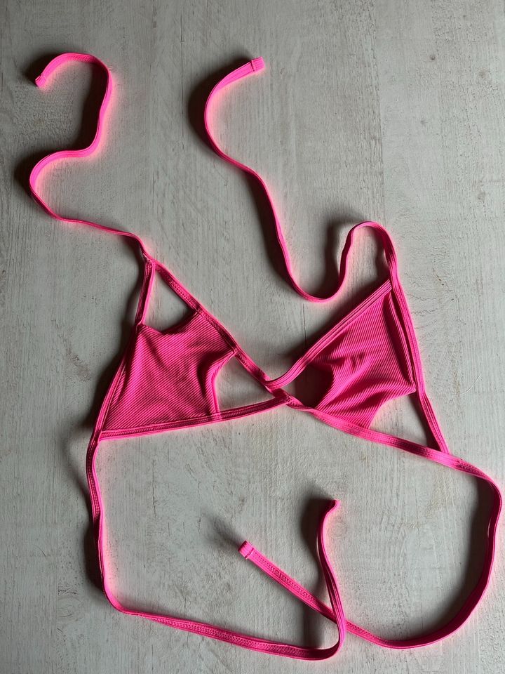 Bikini Größe S in Pink von Shein / neu in Neustadt am Kulm