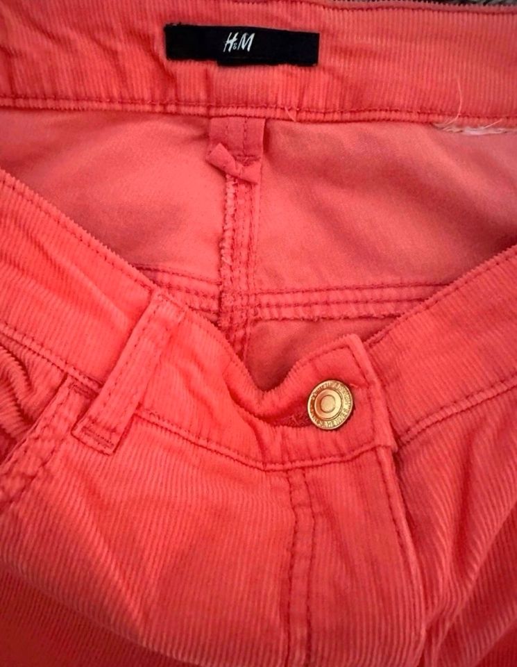 Hose Damen Farbe: rosa/pink Marke: H&M Größe 40 in Hockenheim