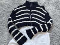 Zara dunkelblau weiße Strickjacke Maritim S 34 36 38 NEU Hessen - Seligenstadt Vorschau