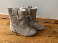 Stiefel Stiefelette beige 28 Wildleder zara Blogger gefüttert Frankfurt am Main - Sachsenhausen Vorschau