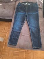 dunkelblaue Damen Jeanshose in Größe 52 Hessen - Fuldabrück Vorschau
