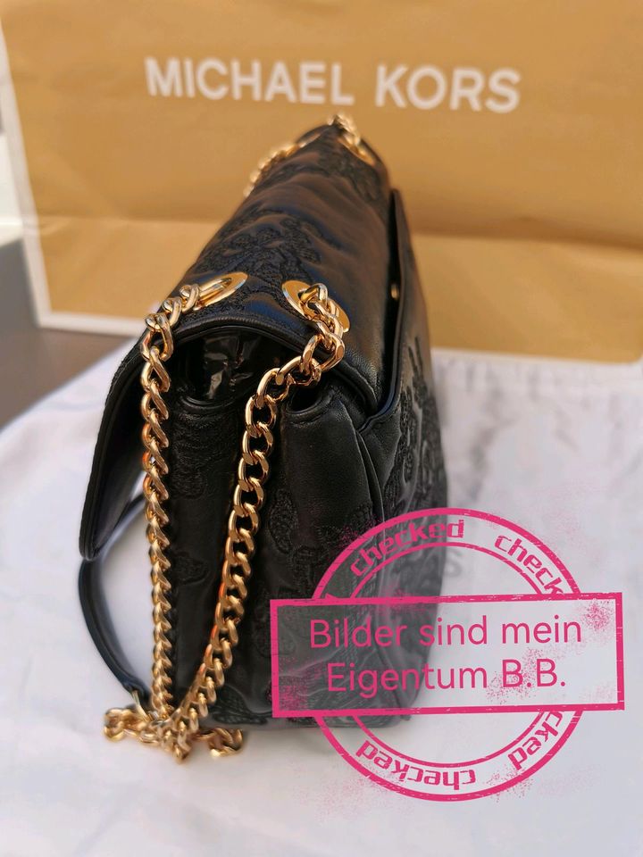 Michael Kors Tasche Schultertasche Sloan Leder schwarz Gold Blume in Ebermannstadt