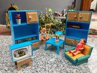 Puppenstube 80er Zubehör Wohnzimmer Sessel Fernsehen Sachsen - Hohendubrau Vorschau