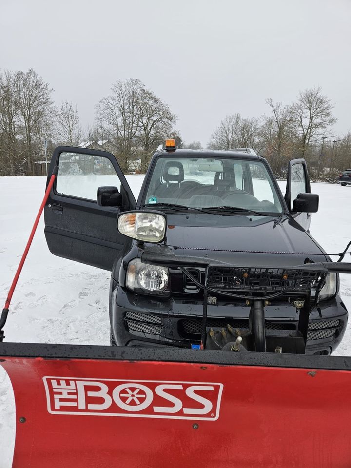 Verkaufe Suzuki Jimny mit Schneepflug von Boss in Villingen-Schwenningen