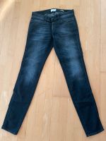 Schwarze Closed Jeans Modell Pedal Star Gr. 27 Neuwertig! Nordrhein-Westfalen - Much Vorschau