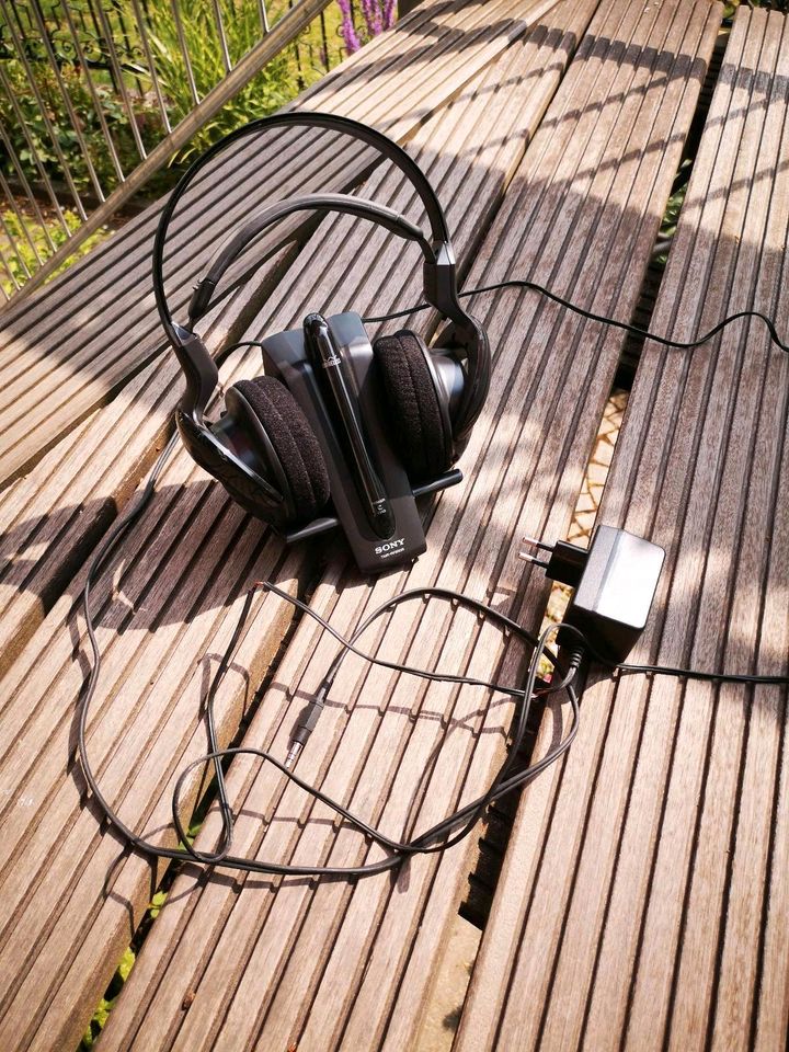 Sony Wireless Stereo Kopfhörer in Leverkusen