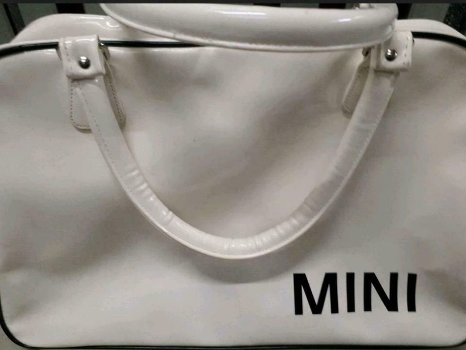 BMW MINI Tasche / MINI Reise-/ Sporttasche in München - Milbertshofen - Am  Hart | eBay Kleinanzeigen ist jetzt Kleinanzeigen