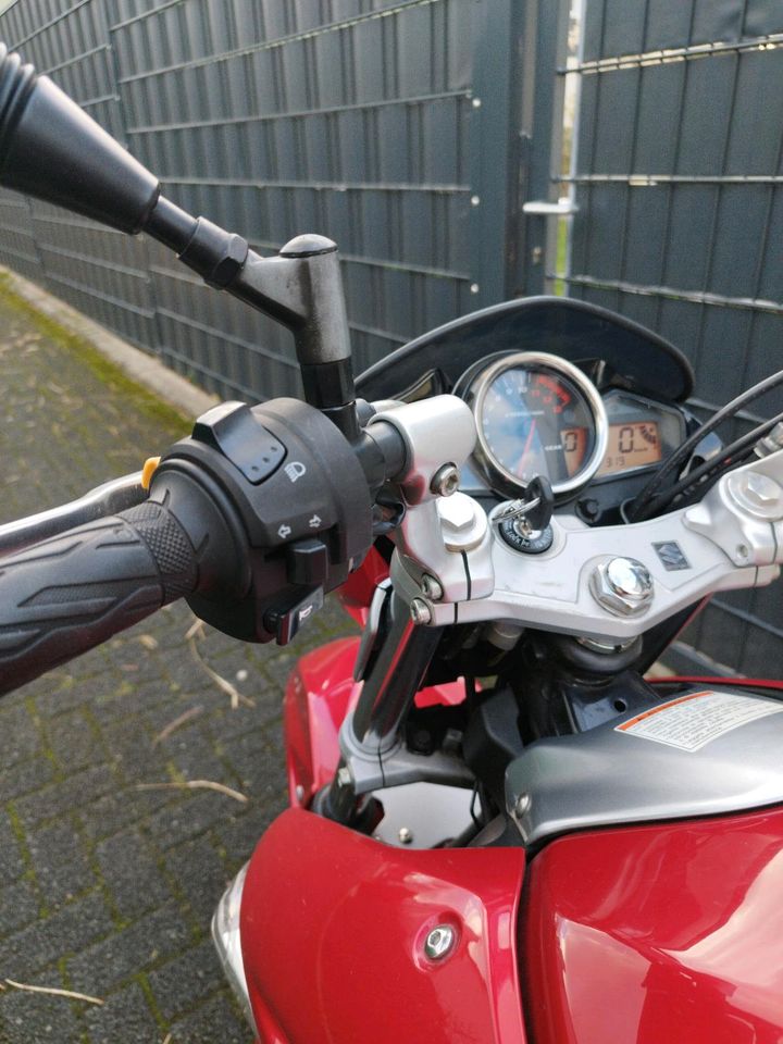 Suzuki Inazuma GWA 250 A2 Motorrad in Bochum