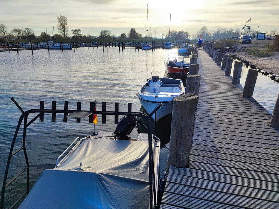 Seeteufel 15PS Führerscheinfrei Mietboot 1 Woche Angelboot in Lütjenburg