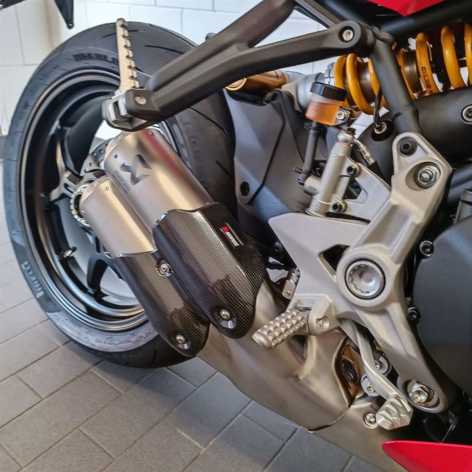 Ducati SuperSport 950 S Akrapovic in Bad Berleburg