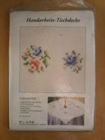 Handarbeits- Tischdecke 80x80 DIY Sticken Kreuzstich Nordrhein-Westfalen - Wilnsdorf Vorschau