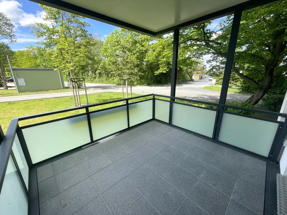 Frisch gestrichene 2,5 -Zimmer-Wohnung mit großem Balkon in Wolfsburg Vorsfelde in Wolfsburg
