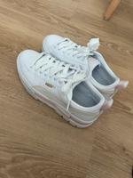Puma Sneaker weiß rosa beige Bayern - Altdorf bei Nürnberg Vorschau
