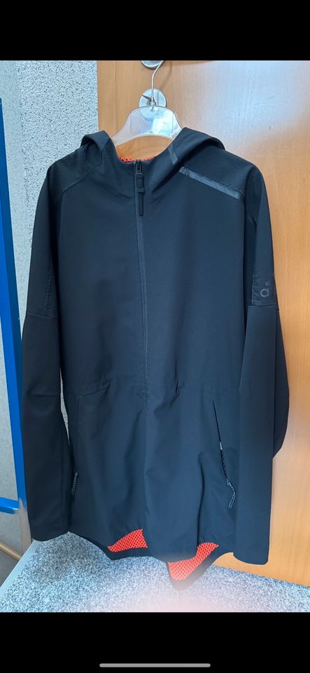 Adidas Outdoorjacke in Herten