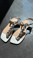 Guess Sandalen Weiß 35 Steine Saarland - Bexbach Vorschau