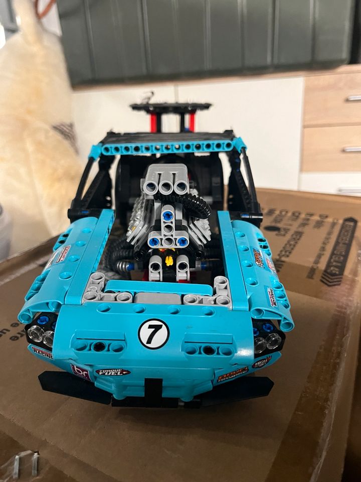 LEGO TECHNIC: Drag Racer (42050) in Fürth