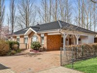 Walmdachbungalow mit integriertem Carport zwischen Bodden und Ostsee im Ostseebad Glowe auf Rügen Mecklenburg-Vorpommern - Glowe Rügen Vorschau