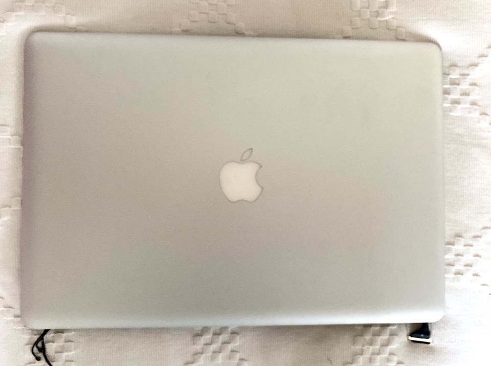 MacBook Pro 15 (2010) Ersatzteile -verschiedene- in Hamburg