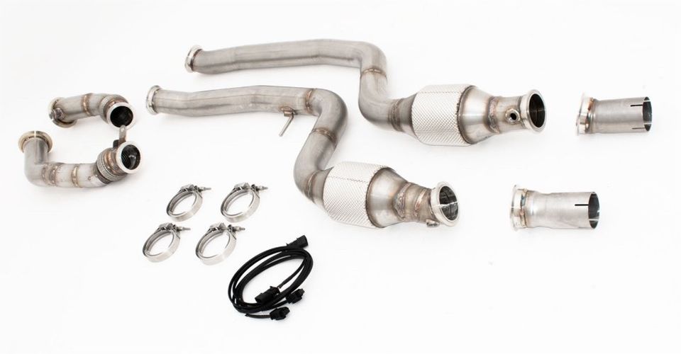 BMW m3 m4 f80 f82 f83 Downpipe mit 200 Zellen HJS Sport Kat in Eckersdorf