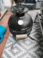 Kamadogrill Mini; innen neuwertig; "Außenspuren" Hessen - Fulda Vorschau