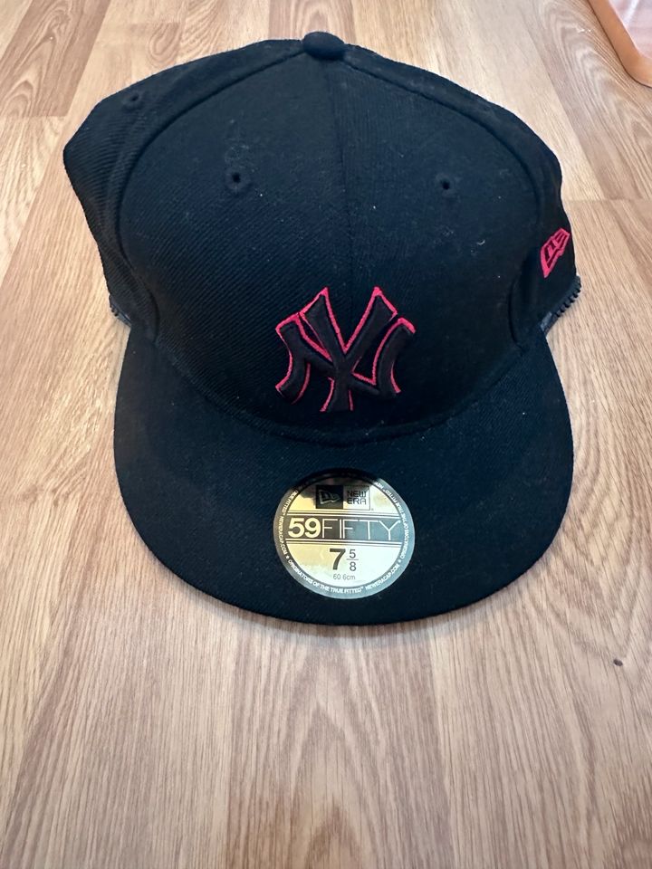 New Era New York NY Yankees Fitted Cap Holzfäller 7 5/8 60.6cm in München