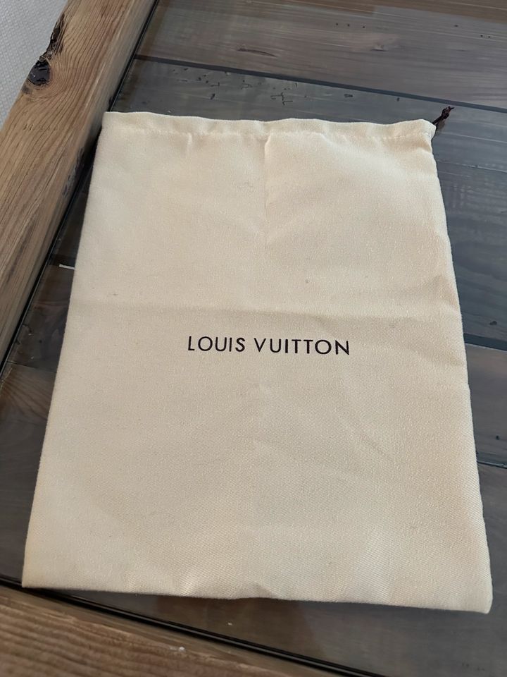 Louis Vuitton Taschen Beutel in Duisburg