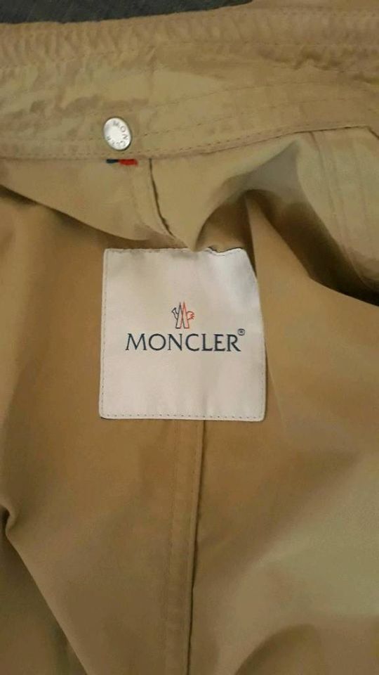 Moncler Mantel Größe L-XL (4) in Bleckede