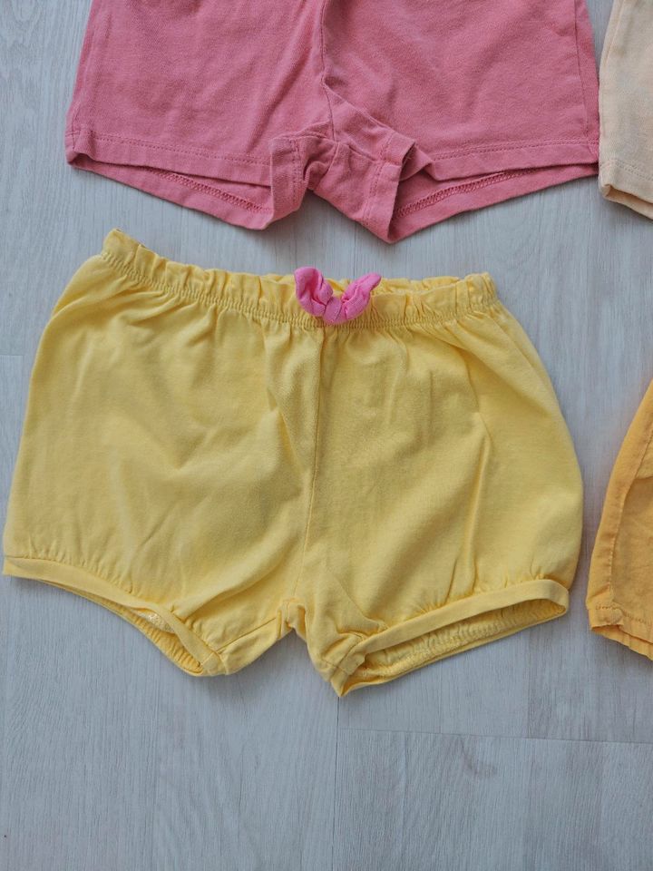 Shorts 92 Mädchen Sommer kurze Hose in Remseck am Neckar