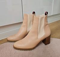 Hochwertige Stiefeletten von * Högl* gr. 39 (6), Leder, Neu Nordrhein-Westfalen - Menden Vorschau