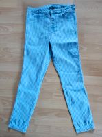 Jeans 7/8 Highwaist Skinny mit weißen Streifen Gr. 31 stretchig Nordrhein-Westfalen - Borgholzhausen Vorschau