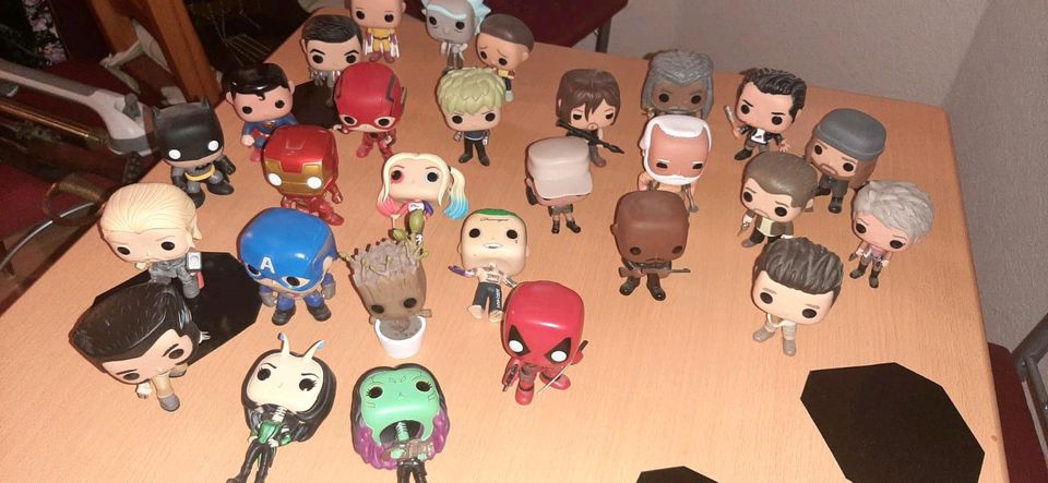 Funko Pop Figuren 28 Stück in Neuhausen