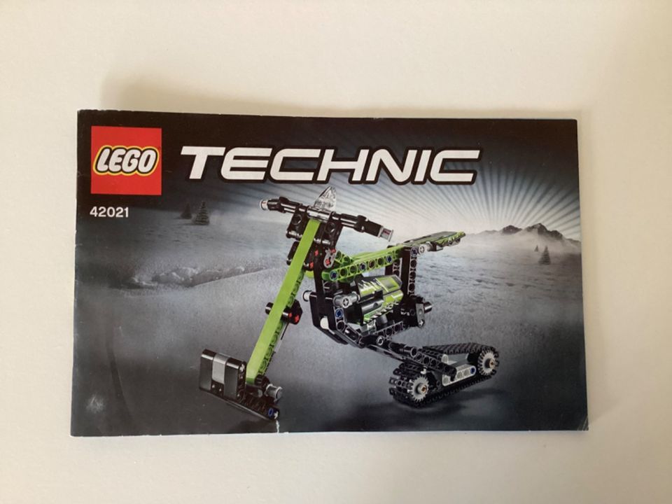 Lego Technic 42021 Schneemobil in Mönkeberg