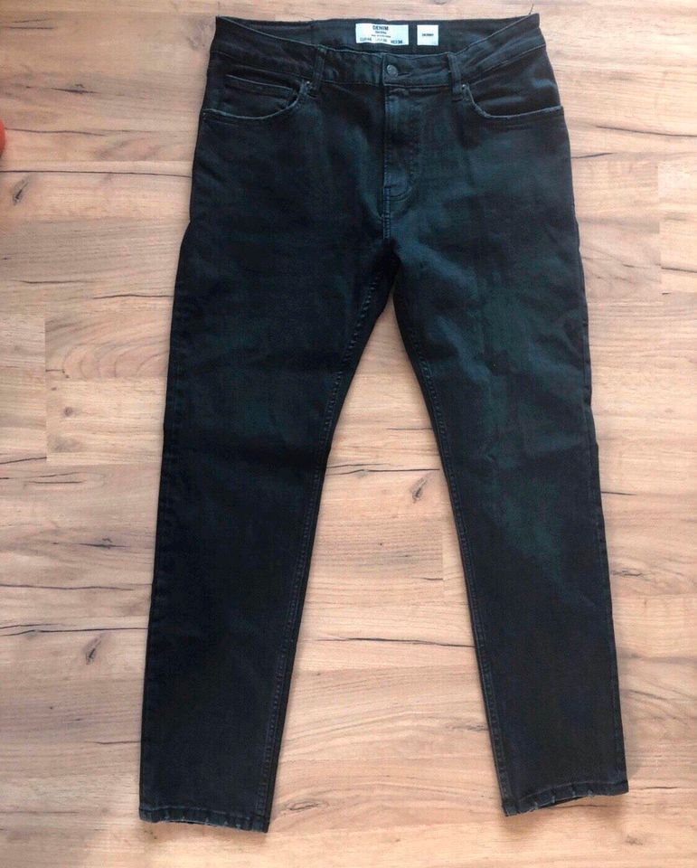 Bershka Skinny Jeans / Größe 46 in Dortmund