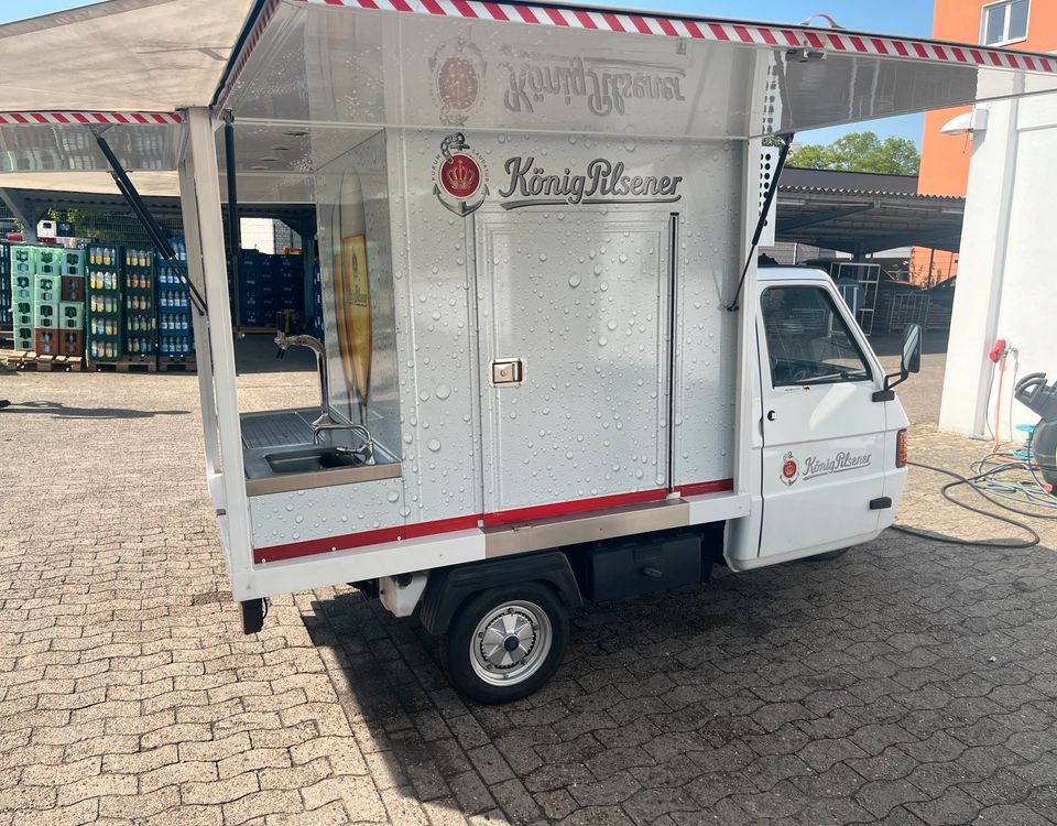 Piaggio Ape Peki Ausschankwagen in Bremen