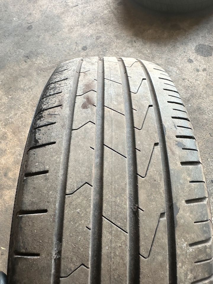 2 Stück Hankook 195 65 R 15 2017 Sommerreifen 4MM Profil in Kaltenkirchen