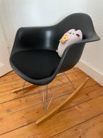 Schaukelstuhl Vitra RAR Eames Plastic Armchair Frankfurt am Main - Kalbach-Riedberg Vorschau