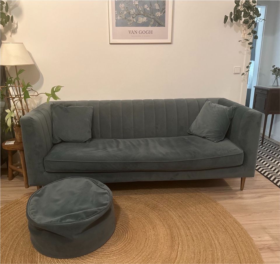 3 Sitzer Sofa in blau von Made.com, guter Zustand in Neubiberg