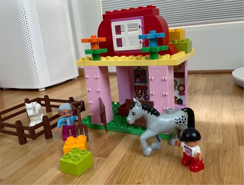 LEGO Duplo 10500 Pferdestall in Backnang