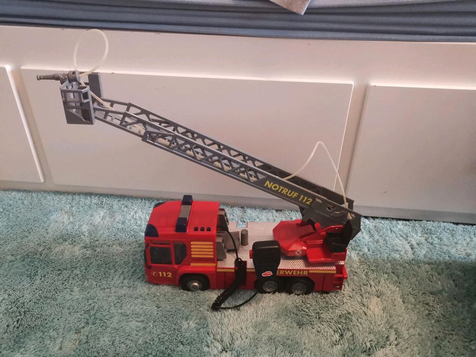 Feuerwehrauto von Dickie Toys Feuerwehr Auto Feuerwehr in Nürnberg (Mittelfr)